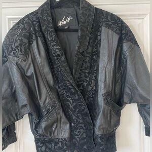 Winlit Women's Vintage Retro 80s 90s
Black Leather Jacket puffer, Size small